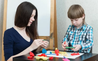 Dzieci z autyzmem i zespołem Aspergera w edukacji – jak je wspierać?