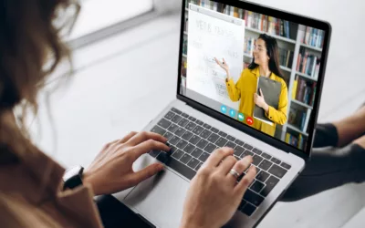 Szkoła w chmurze – kiedy powstała i jak wdrożyć edukację online?